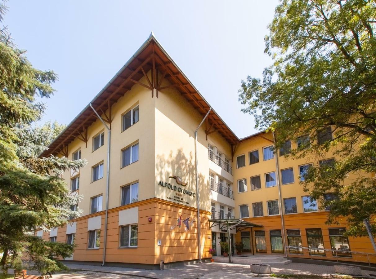 Alfoeld Gyoengye Hotel Орошхаза Экстерьер фото